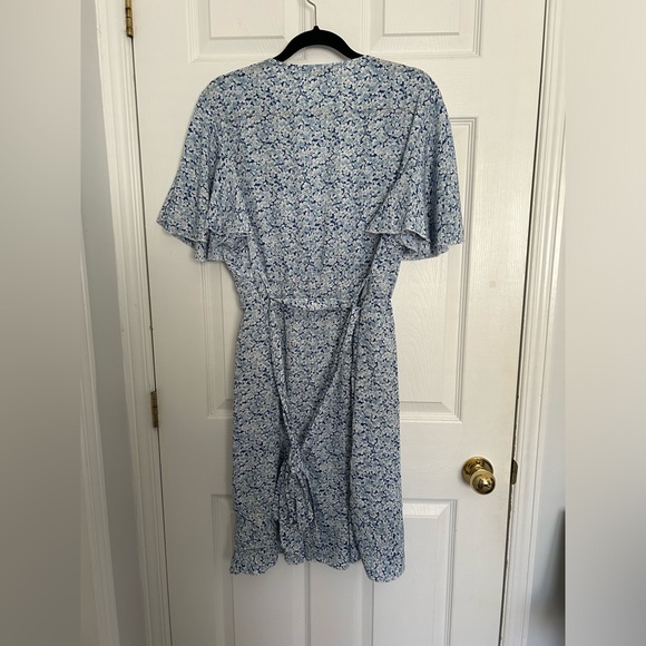 Light Blue Floral Sundress - Picture 2 of 3